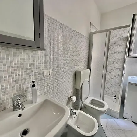 Design By Revenue House Apartment
